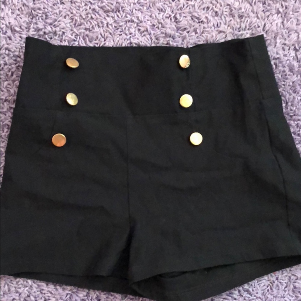 high waisted black shorts